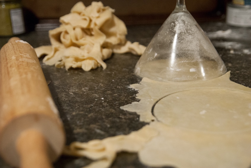 Get a taste of South America with these Argentine beef, potato, and onion empanadas. Serve them with chimichurri! | www.pinchmeimeating.com