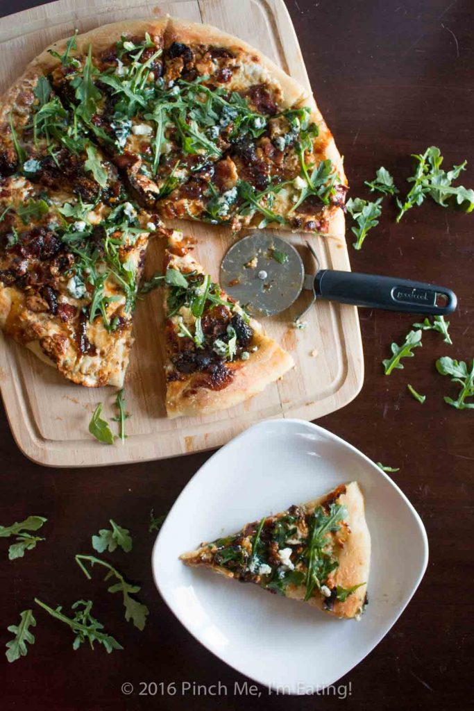 It's like a pizza and a fancy cheese board had a baby, and this gourmet fig, bacon, and blue cheese pizza with balsamic caramelized onions is it, all grown up and sophisticated. Inspired by authentic Portuguese ingredients from Try the World! | www.pinchmeimeating.com