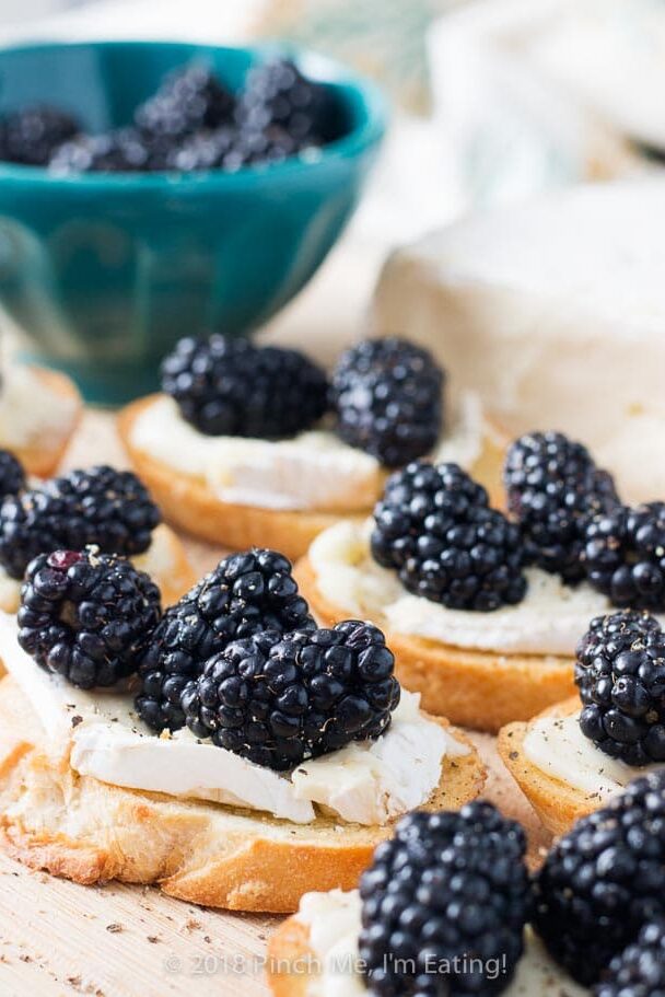 Crostini with Brie and Fresh Blackberries
