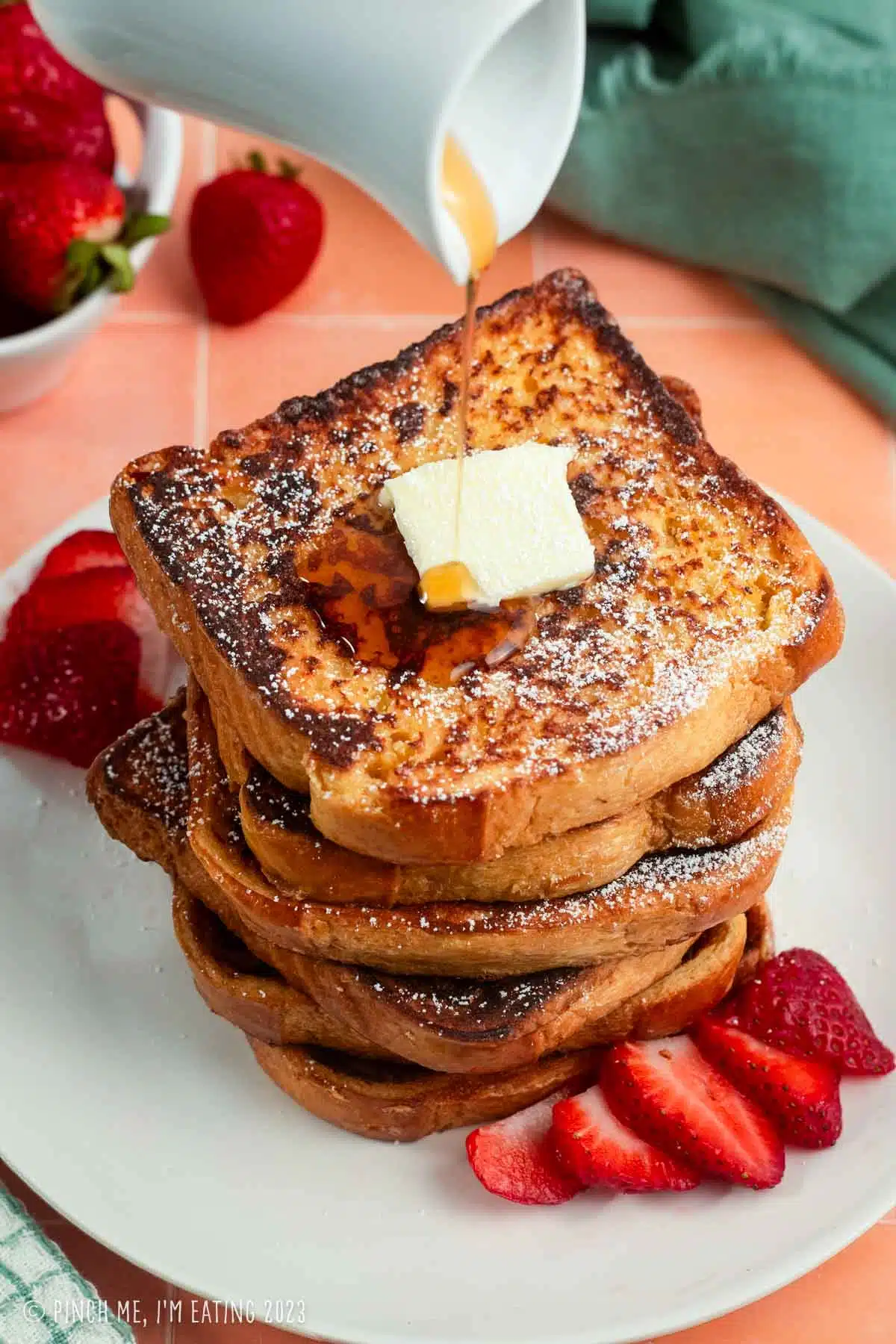 Easy Brioche French Toast Recipe with Brown Sugar & Vanilla